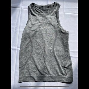 Lululemon Lightweight Stretch Tank, Size 6